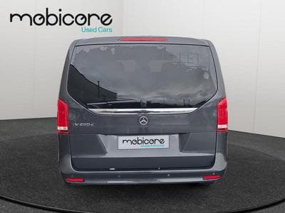 Mercedes V d Avantgarde Double Cabine / Diesel (2023) - Photo 6