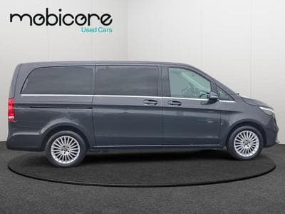 Mercedes V d Avantgarde Double Cabine / Diesel (2023) - Foto 7