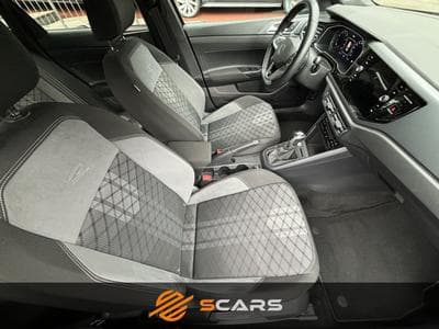 VW Taigo R-Line 1.0 Tsi DSG 110cv (2022) - Foto 12