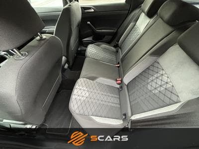 VW Taigo R-Line 1.0 Tsi DSG 110cv (2022) - Foto 8