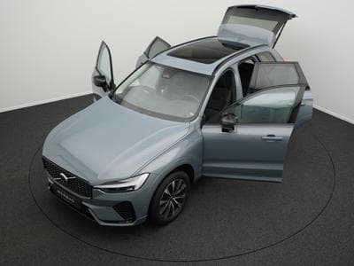 Volvo XC60 XC 60 B4 (Diesel) AWD Plus Dark (2022) - Foto 14