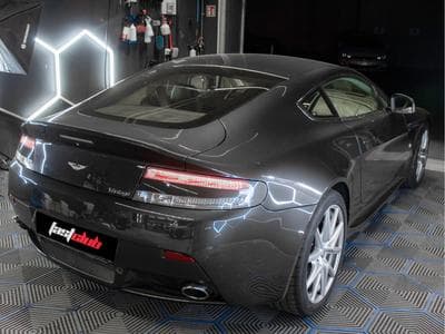 Aston-Martin V8 Vantage *MY 12.25* 4.7 426 CV QUANTUM SILVER (2012) - Foto 2