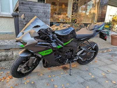 Kawasaki ZX6R Performance Edition (2025) - Photo 1