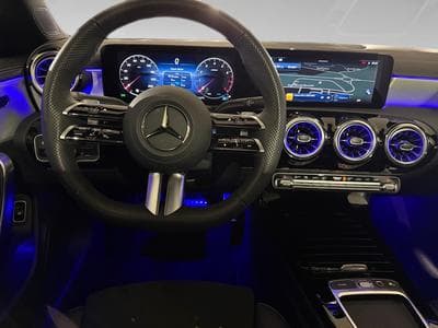 Mercedes CLA 200 1.3 HYBRID ESSENCE (2025) - Foto 6