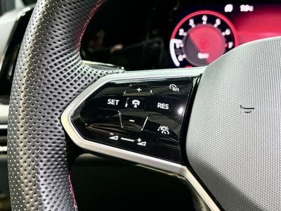 VW Golf GTI Clubsport 2.0 TSI 300 CV DSG7 *DCC**Matrix* *Toit Ouvran (2023) - Photo 11