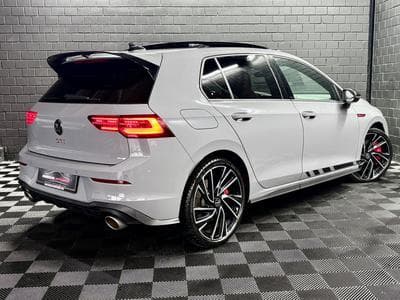 VW Golf GTI Clubsport 2.0 TSI 300 CV DSG7 *DCC**Matrix* *Toit Ouvran (2023) - Photo 6