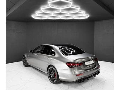 Mercedes E 63 AMG S 4.0 V8 4MATIC+ Sedan (2022) - Photo 3