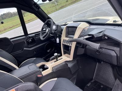 Yamaha Wolverine 1000 RMAX 2 SE T inclus cabine (portes, pare-brise essuis glace l (2026) - Foto 7