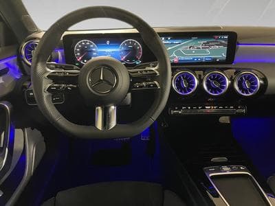 Mercedes A 200 1.3 hatchback AMG NIGHT EDITION (2025) - Foto 6