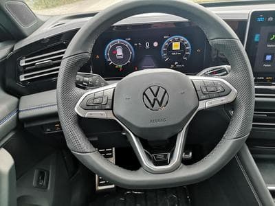 VW Tiguan 2.0 TDI 142 kW 4Motion R-Line (2025) - Photo 6