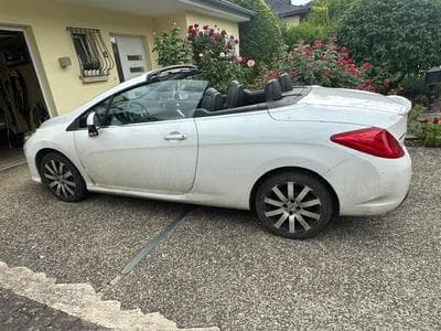 Peugeot 308 CC (2010) - Photo 1