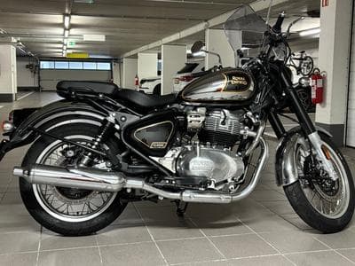 Royal Enfield Classic Chrome-noire (2025) - Photo 1