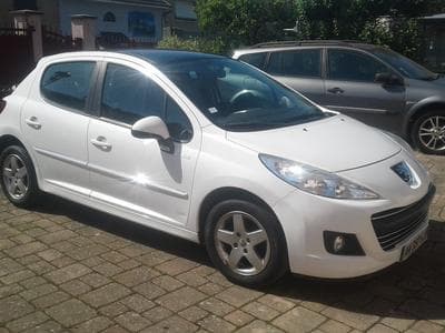 Peugeot 207 Millesime 200 (2010) - Photo 1