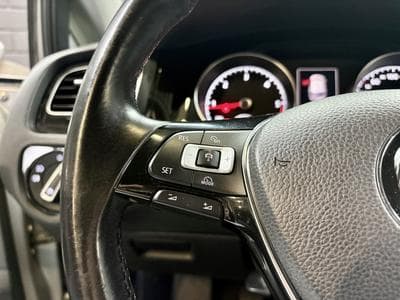 VW Golf 2.0 TDI Highline *ACC* Caméra* Sièges Chauff* Cuir* (2015) - Foto 9