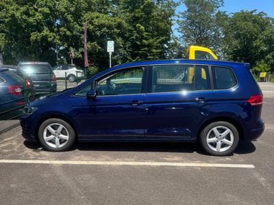 VW Touran (2017) - Photo 1