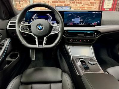 BMW 330 330dA Touring 3.0 286cv xDrive M-SPORT (2025) - Foto 4