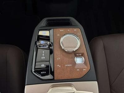 BMW iX xDrive50 Head-Up DAB LED (2025) - Foto 15