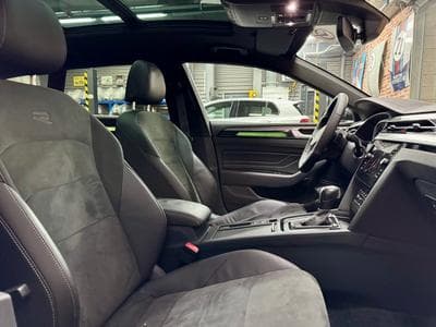 VW Arteon Arteon Shooting Brake 2.0 TDi 200cv DSG R-Line (2022) - Photo 8