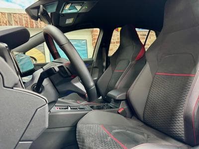 VW Golf Golf VIII GTI 2.0 TSi 301cv Auto Clubsport (2021) - Photo 5