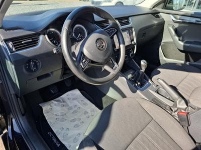 Skoda Octavia 1.8 TSI STYLE LED NAVI 1 HAND (2018) - Foto 7