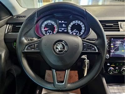 Skoda Octavia 1.8 TSI STYLE LED NAVI 1 HAND (2018) - Photo 7