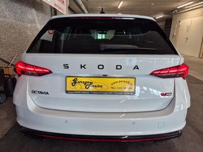Skoda Octavia COMBI 2.0 TSI 265 RS DSG CANTON PANO CUIR NAVI (2026) - Foto 9