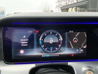 Mercedes E 220 d Coupé AMG Line (2017) - Foto 11