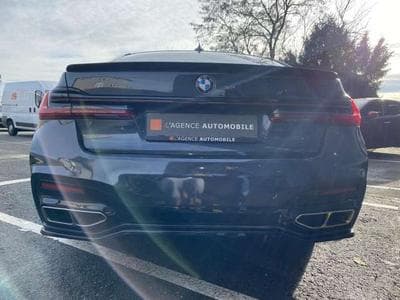 BMW 750 XDrive (2017) - Photo 6