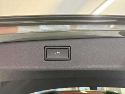 VW Tiguan R-Line 4 motion (2025) - Photo 7