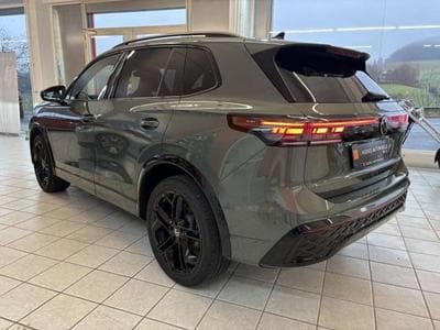 VW Tiguan R-Line 4 motion (2025) - Photo 8