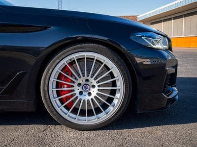 BMW 540 540i xDrive M Sport Individual (2020) - Photo 1
