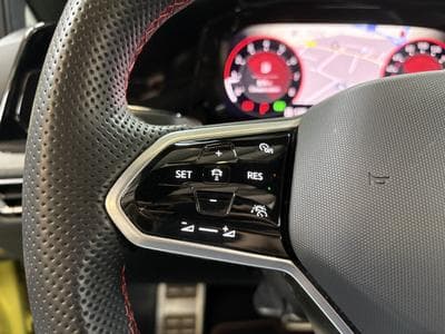 VW Golf GTI Clubsport 2.0 TSI 300 CV DSG7 *PANO*MATRIX* *CAM* (2023) - Photo 10
