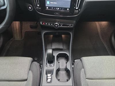 Volvo XC40 B3 Core / Essence (2024) - Photo 11