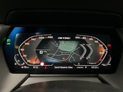 BMW M135 -35% 306cv BVA8 4x4 +GPS+CAM+FULL LED+Opts (2023) - Photo 10