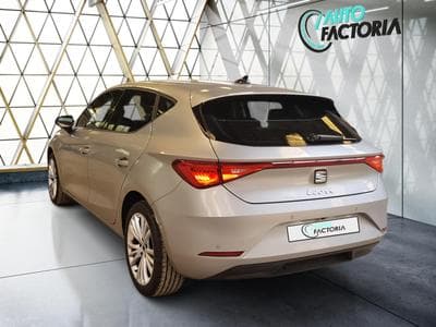 Seat Leon -34% 1.5 eTSI 150cv BVA+MIRRORLINK+CAM+Options (2024) - Photo 4