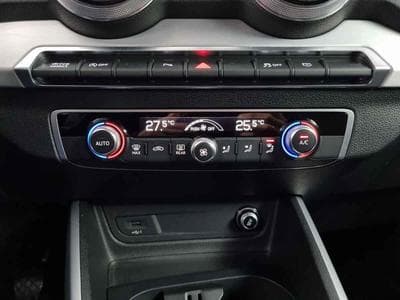 Audi Q2 -33% 30 TFSI 110cv SLine+GPS+CAM+FULL LED+Opts (2024) - Photo 12
