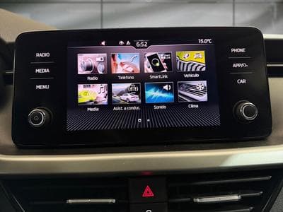 Skoda Kamiq -27% 1.0 TSI 110cv BVA+MIRRORLINK+CAM+LED+Opts (2024) - Photo 11