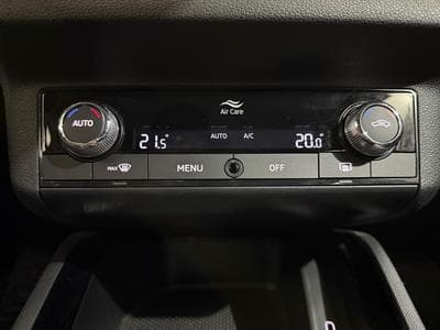 Skoda Kamiq -27% 1.0 TSI 110cv BVA+MIRRORLINK+CAM+LED+Opts (2024) - Photo 12