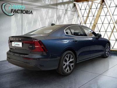 Volvo S60 -40% B4 MHEV 197cv BVA +GPS+CAM+LED+Options (2024) - Photo 3