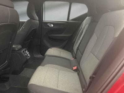 Volvo XC40 -39% T2 129cv BVA+GPS+CAM+LED+HAYON ELEC+Opts (2024) - Photo 8