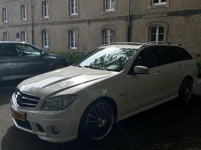 Mercedes C 63 AMG AMG (2009) - Photo 1