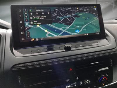 Nissan Qashqai -38% 1.3 DIG-T 158cv BVA +GPS+CAM360+Options (2025) - Photo 10