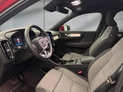 Volvo XC40 -39% B3 163cv BVA +GPS+CAM+LED+HAYON ELEC+Opts (2024) - Photo 7