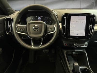 Volvo XC40 -36% T2 129cv BVA+GPS+CAM+LED+HAYON ELEC+Opts (2024) - Foto 9