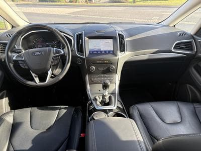 Ford S-Max 2.0 TDCI 150 TITANIUM 7 PLACES * GARANTIE 36 MOIS * (2022) - Photo 3