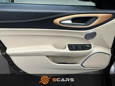 Alfa-Romeo Giulia 2.0 Super 200cv AT8 (2017) - Foto 15