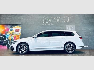 VW Passat PASSAT VARIANT ELEGANCE R-LINE TDI DSG (2023) - Photo 1