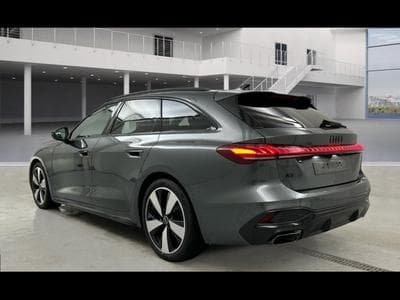 Audi A5 2.0 TFSI 204 CV AVANT S TRONIC S LINE PLUS *360°* (2025) - Foto 4