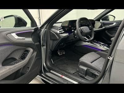 Audi A5 2.0 TFSI 204 CV AVANT S TRONIC S LINE PLUS *360°* (2025) - Foto 6