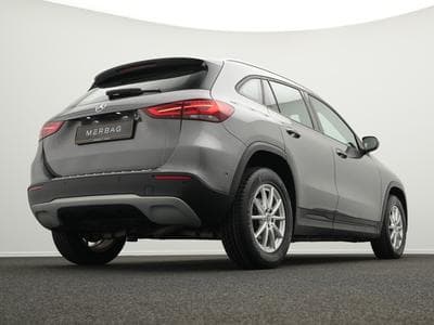 Mercedes GLA 180 d Kamera+PTS+SHZ+MBUX (2020) - Foto 11